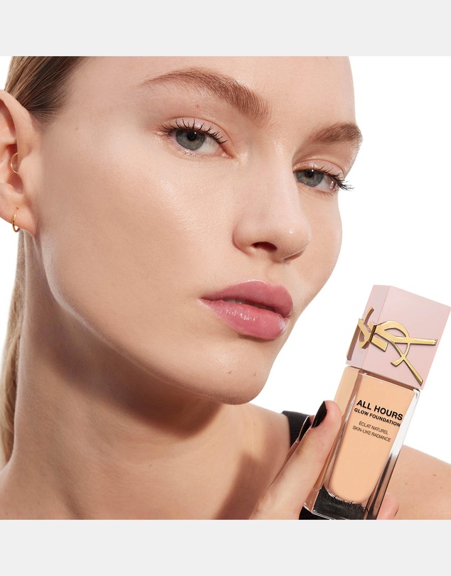 Yves Saint Laurent - All Hours Glow Foundation LC1