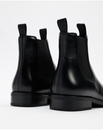 AERE - Mens Leather Chelsea Boots
