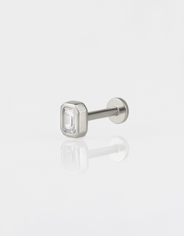 Wanderlust + Co - Emerald Bezel Silver Flat Back