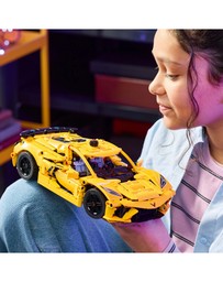 LEGO - 42205 Chevrolet Corvette Stingray Car