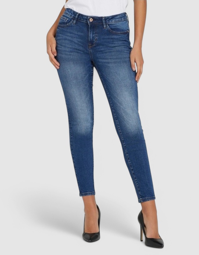 GUESS - Jayden Sculpt Mid-Rise Skinny Jeans