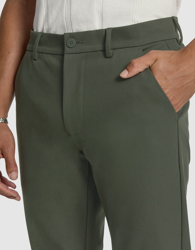 yd. - Energy Hyper Stretch Skinny Chino