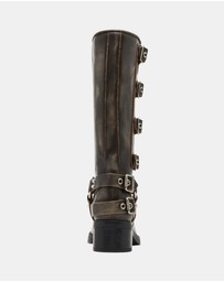 Steve Madden - Rocky Brown Distressed Boots
