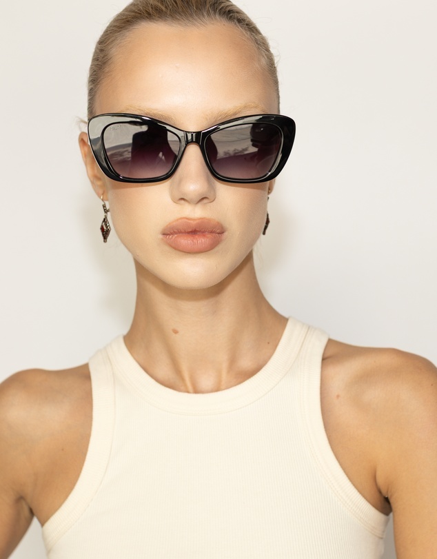 Reality Eyewear - Absolutely Flawless