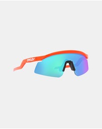 Oakley - Hydra 0OO9229 Sunglasses