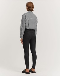 Country Road - Coated Mid Rise Fitted Jean