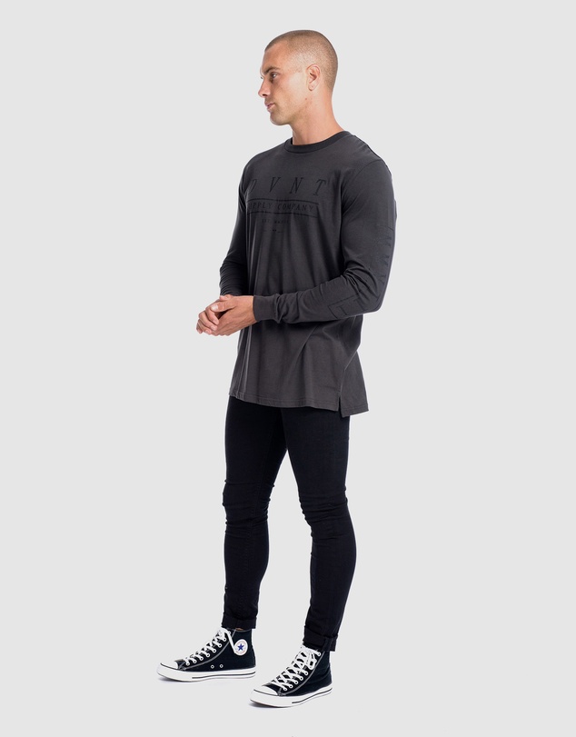 DVNT - Deluxe Long Sleeve Tee