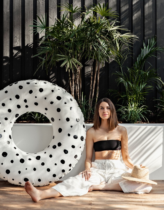 &Sunday - Bubbles White Inflatable Oversized Pool Tube