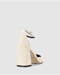 Siren - Travis Closed Toe Block Heels