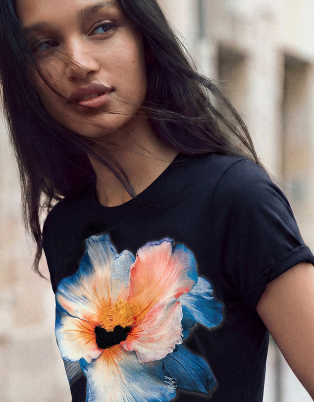 Desigual - Large flower T-shirt