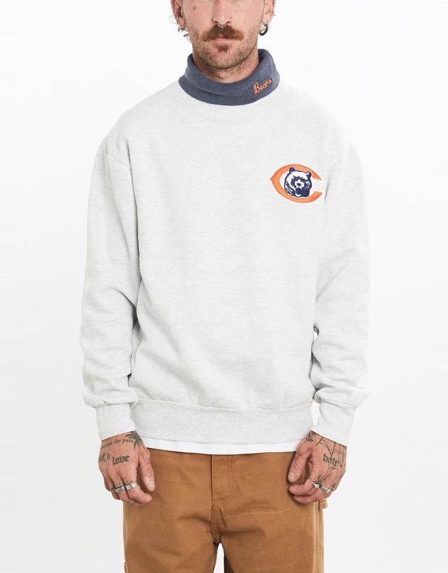 Vintage by The Real Deal - Pre Loved - Vintage 90s Majestic NFL Chicago Bears Turtle Neck Sweatshirt