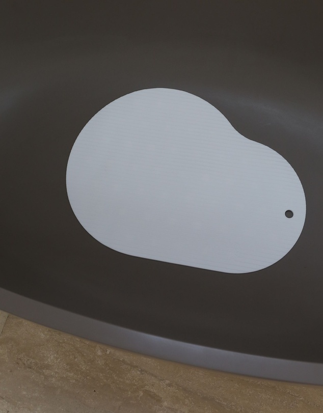 DESIGNSTUFF - CURV Silicone Non-Slip Bath Mat