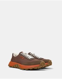 Camper - Trainers Drift Trail