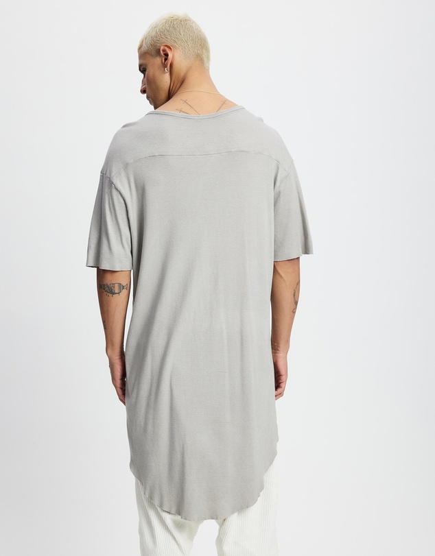 Surrounded By Ghosts - The Arsenic Relaxed Rib Knit Long Tail T-Shirt