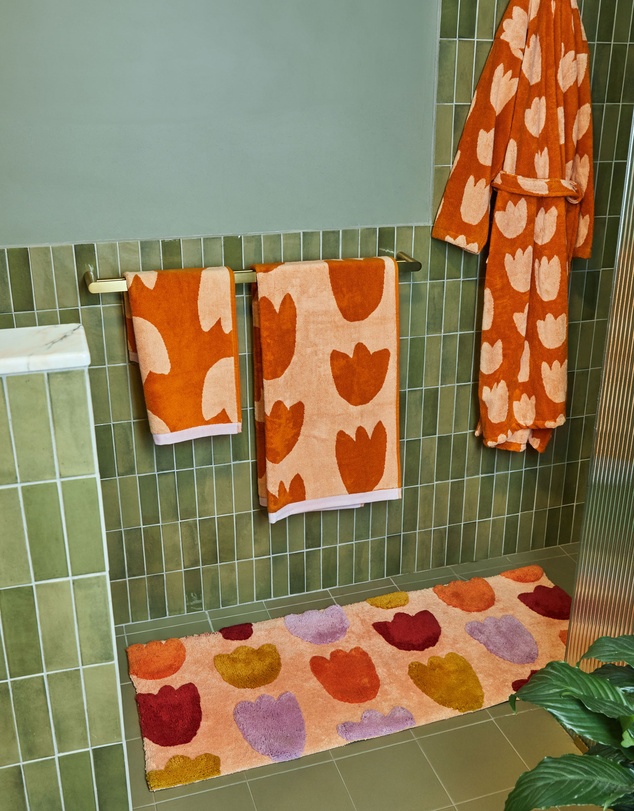 Mosey Me - Tulip Fields Bath Runner