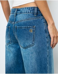 AERE - Low Rise Relaxed Jeans
