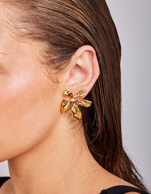 Zoe Olivia - Waterproof Sculpted Flower Stud Earrings