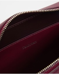 Calvin Klein - Foil Logo Elongated Camera Bag