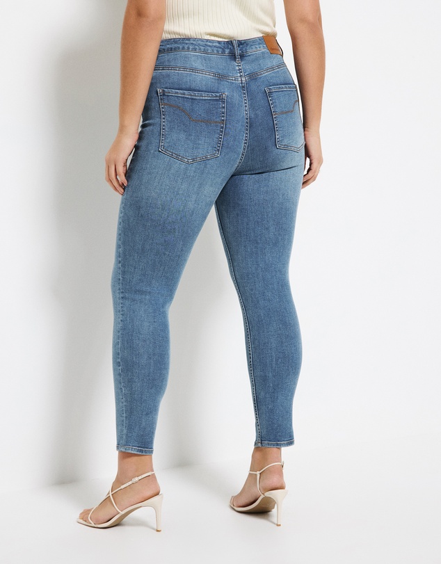 Commonry - The Tech Stretch Jean