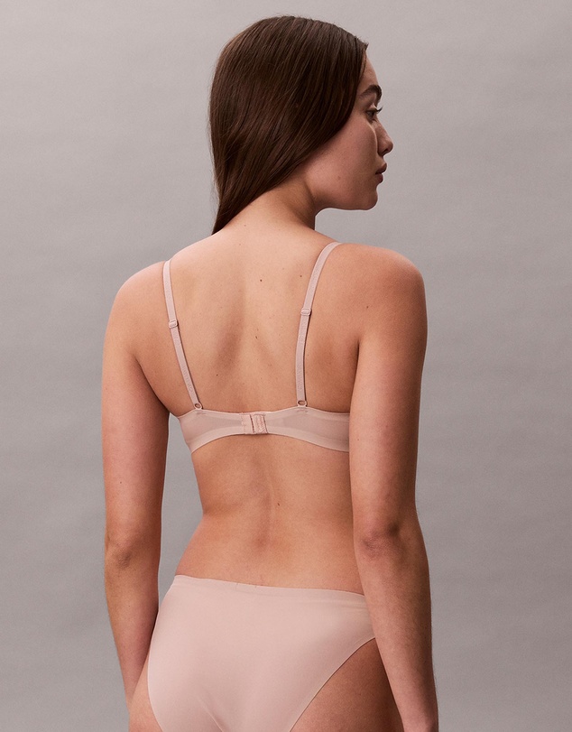 Calvin Klein - Perfectly Fit Ultralight Lightly Lined Demi Bra