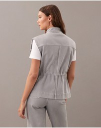 Calvin Klein - Fitted Utility Vest