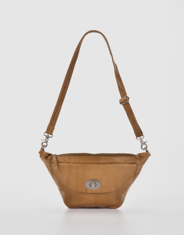 Cobb & Co - Dickson Leather Crossbody Bag