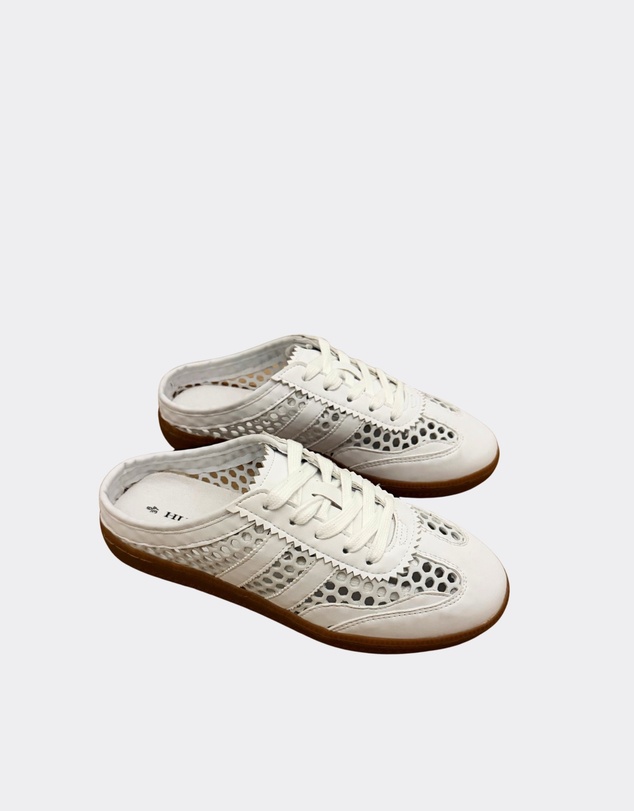 Human - Becca Sneakers - Women's