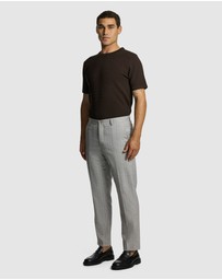 yd. - Easton Slim Tapered Pant