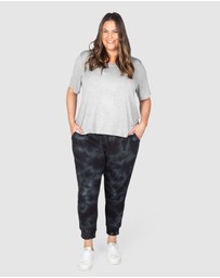Love Your Wardrobe - Kelly Dipped Hem T-shirt