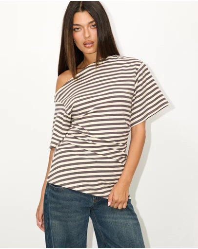 Dazie - Hazel Ruched Jersey Short Sleeve Top