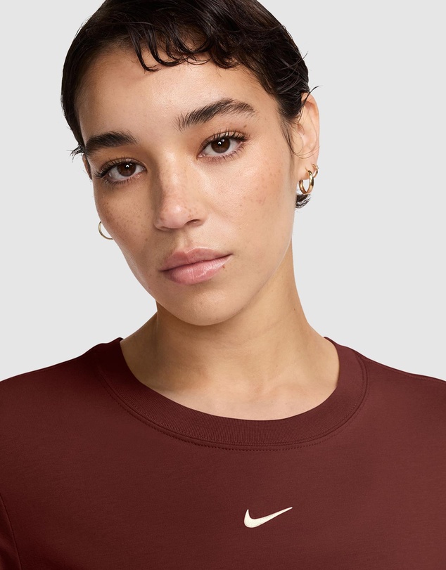 Nike - Sportswear Chill Knit T-Shirt