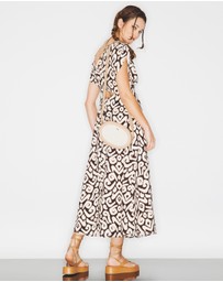 Country Road - Print Gathered Sleeve Maxi Dress