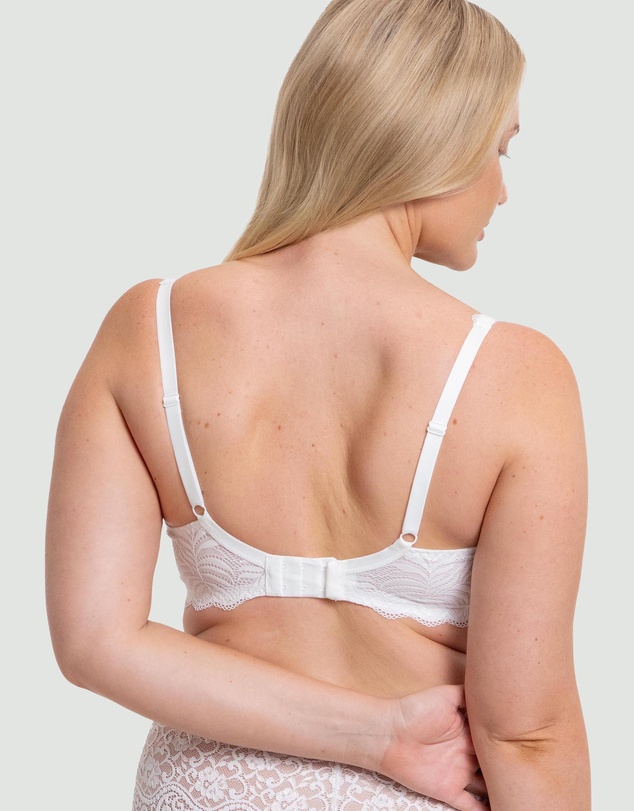Triumph - Essential Lace Balconette Bra