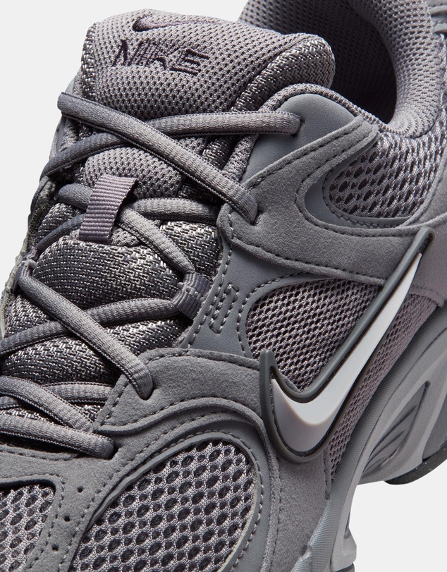 Nike - V5 RNR - Men's