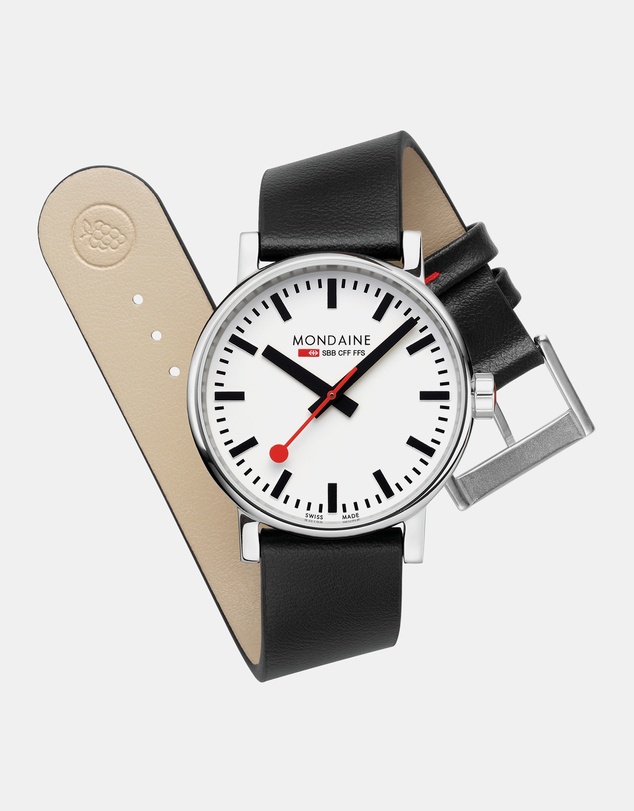 Mondaine - Official Swiss Railways evo2 Watch