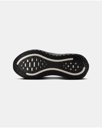 Nike - Vomero Plus - Women's