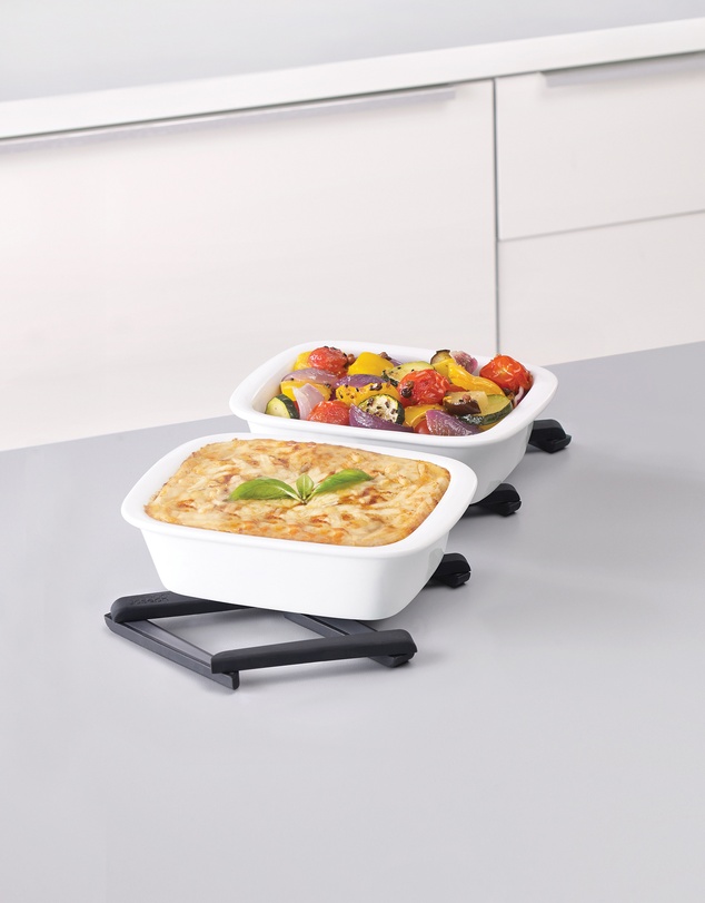 Joseph Joseph - Stretch™ Expandable Trivet (Black)