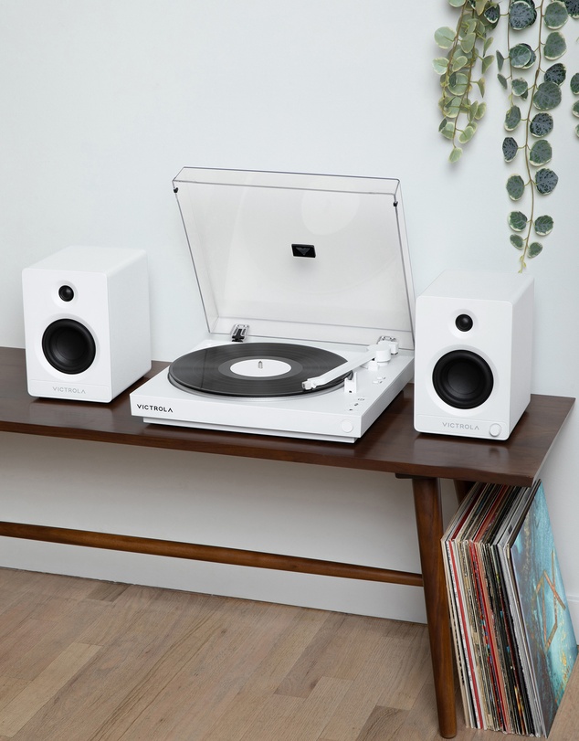 Victrola - Victrola Automatic Turntable + Victrola Tempo Bookshelf Speakers Bundle - White