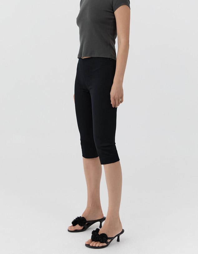 St. Agni - Compact Cotton Capri Pants