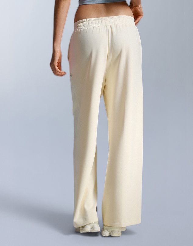 2XU - Wonderluxe Sand Washed Wide Leg Pants