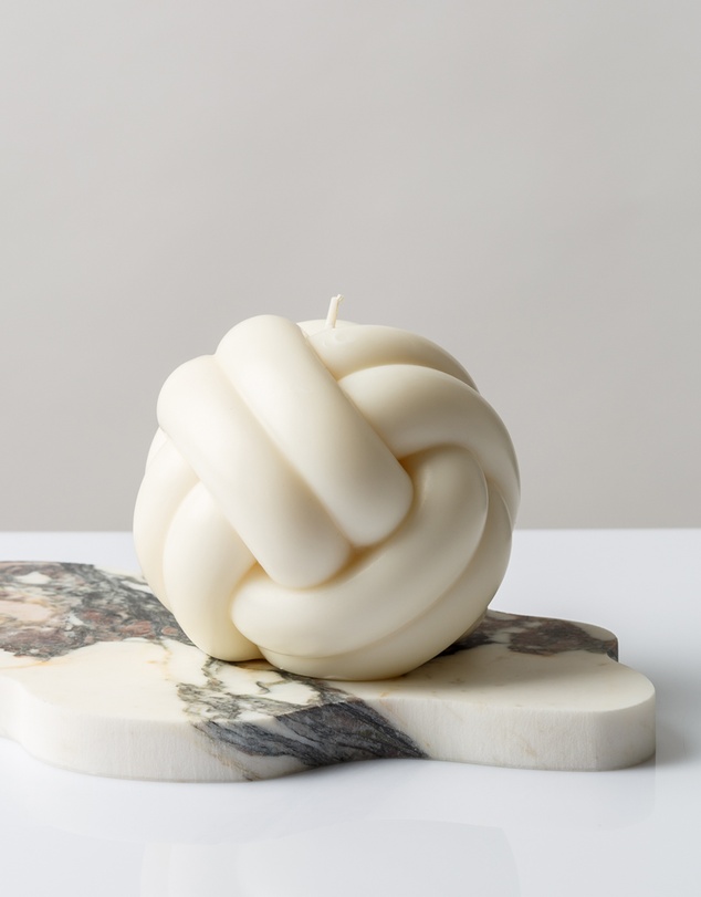 XRJ Celebrations - In Knots Candle