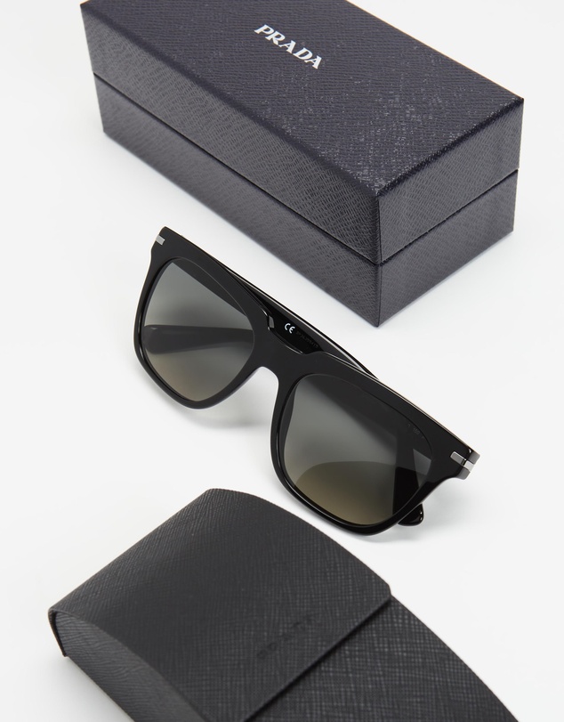 Prada - PR 04YS
