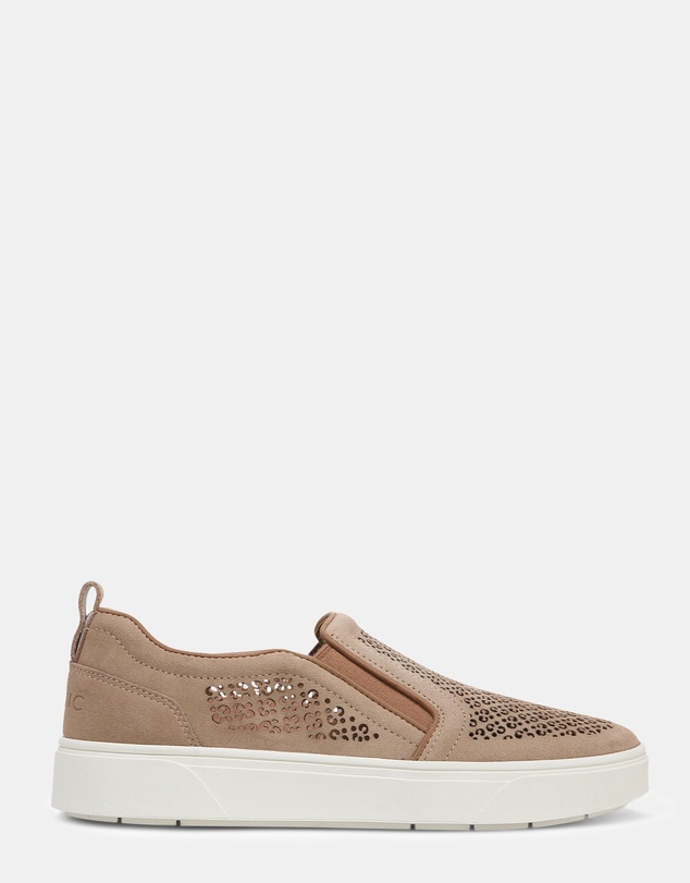 Vionic - Kimmie Perf Slip-On Casual Sneaker - Wheat