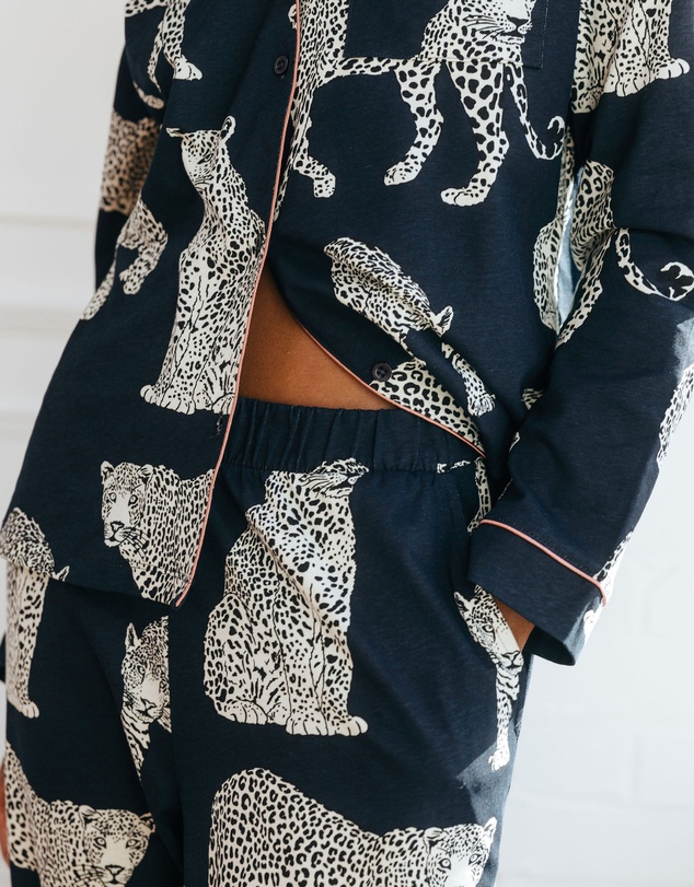 Chelsea Peers - Organic Cotton Leopard Print Long Pyjama Set