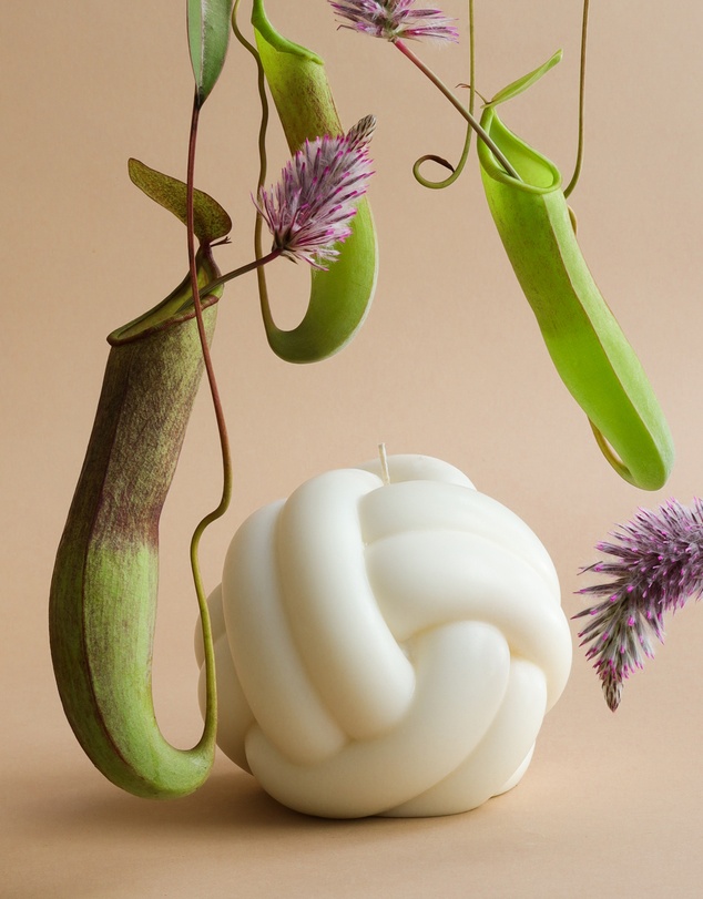 XRJ Celebrations - In Knots Candle