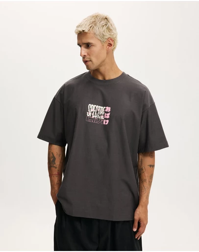 Cotton On - Box Fit Graphic T-Shirt