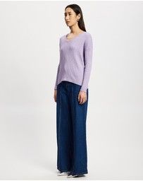 Lindsay Nicholas New York - V-Neck Cable Sweater