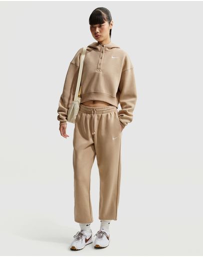 Linen & Sail