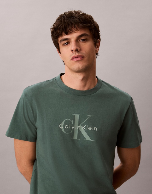 Calvin Klein Jeans - Acid Wash Monologo Graphic Relaxed T-Shirt