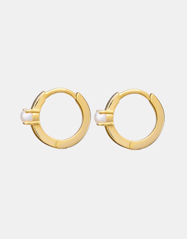 Zoe Olivia - 14K Gold Vermeil Pearl Huggies